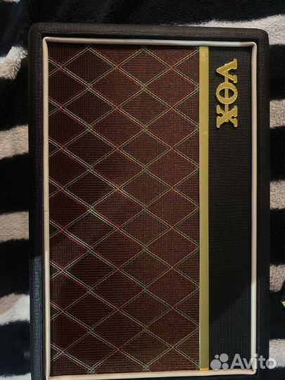 Гитарный комбоусилитель