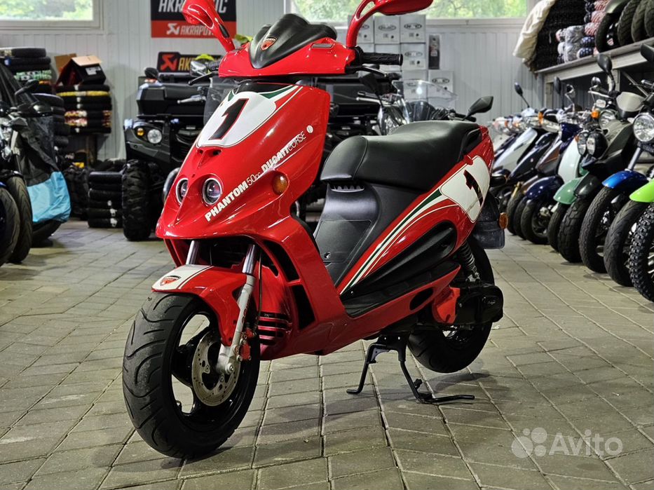 Car Malaguti F12 2007 Malaguti F12 Купить мотоциклы и мототехнику