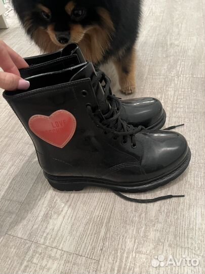 Резиновики Moschino