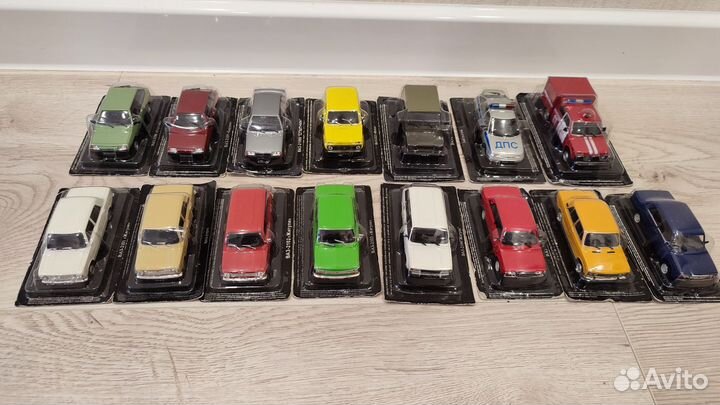 Модель автомобиля 1:43