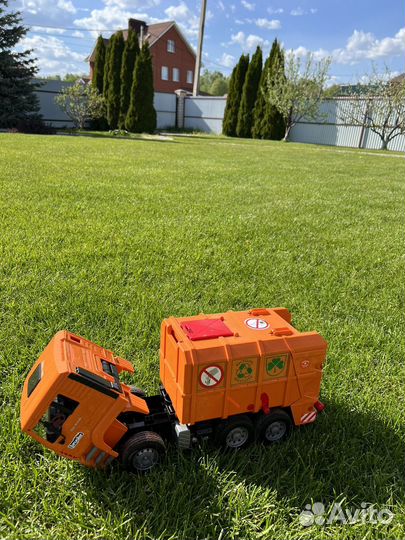 Продам Мусоровоз Bruder