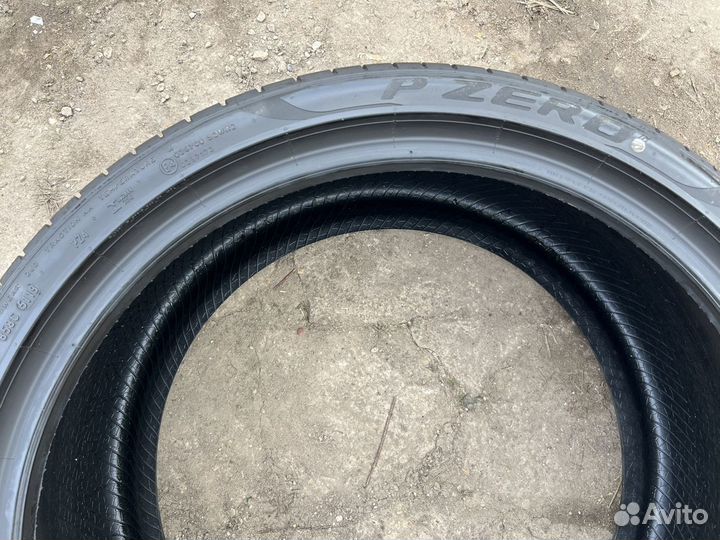 Pirelli P Zero PZ4 315/30 R22 107Y