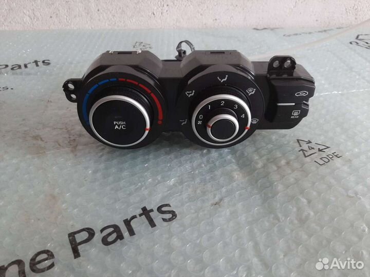 Блок управления отопителем Kia Rio 3