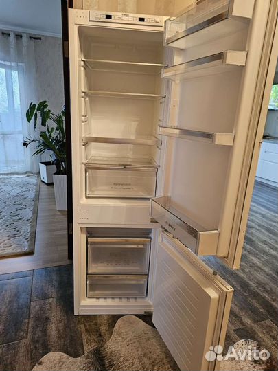 Встраиваемый холодильник bosch KIN86AF30R/02