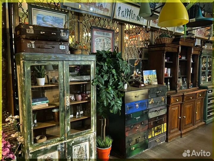 Свет и декор для кафе