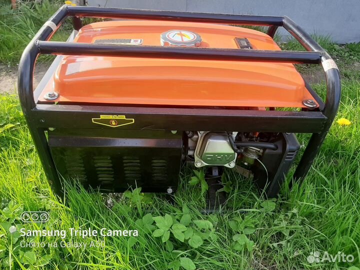 Бензиновый генератор