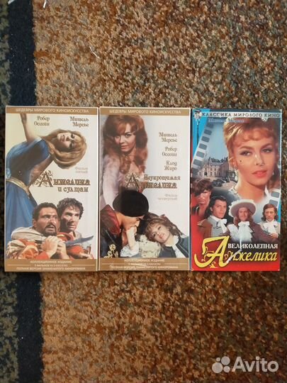 Видеокассеты (фильмы и мультики)