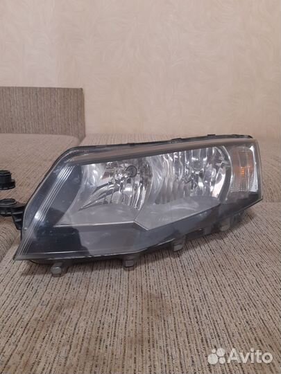 Фары Skoda octavia A7.Комплект