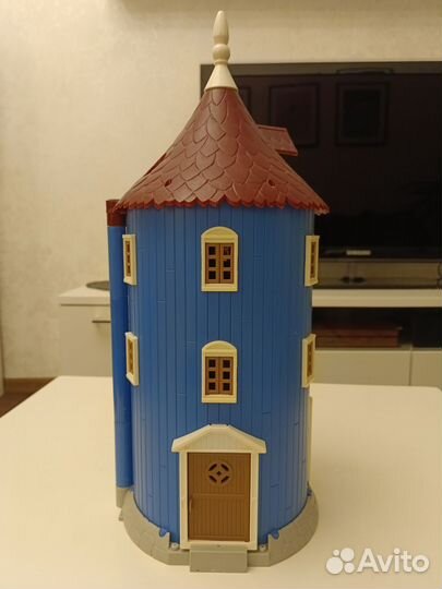 Дом Муми-Троллей и Муми-Тролли