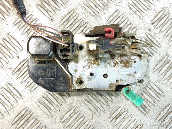 Замок двери передней правой Gaz Газ