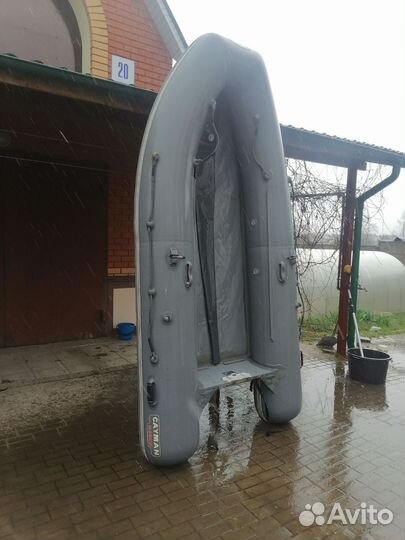 Лодка с мотором