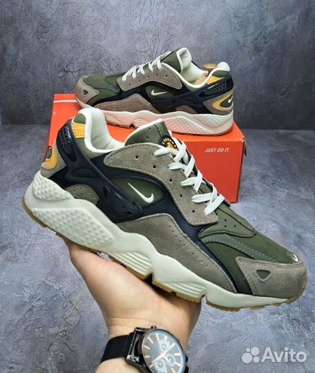 Кроссовки мужские nike