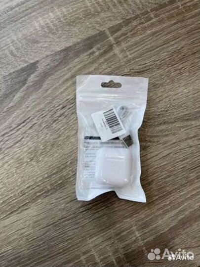 Беспроводные наушники Airpods