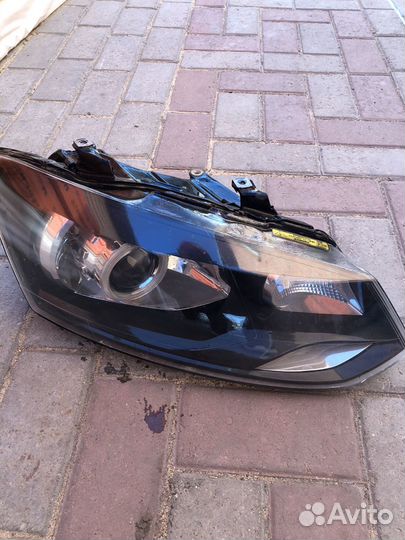 Правая фара Volkswagen polo