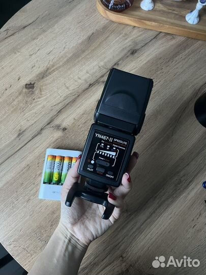 Вспышка yongnuo