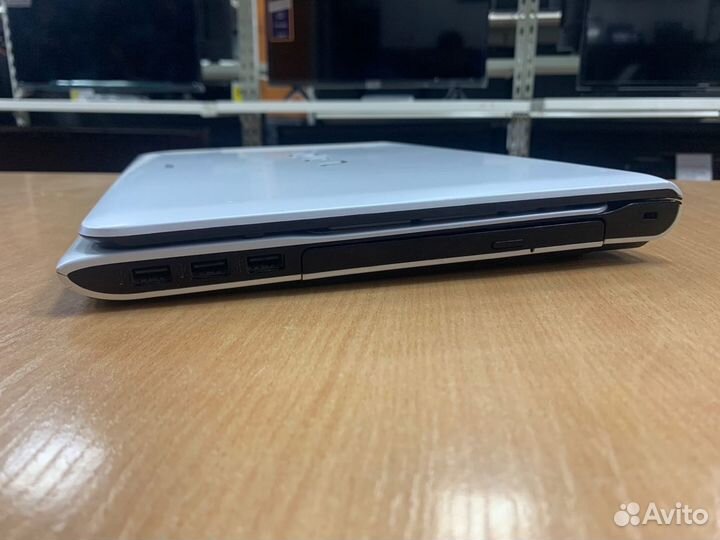 Sony/i5 2450/6GB/AMD HD 7600M/5000GB/15.6