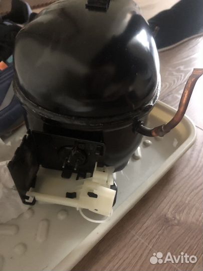 Компрессор от холодильника Липхнер