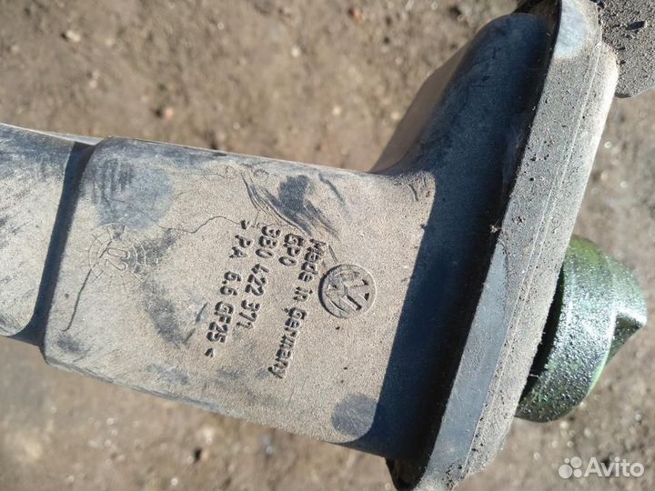 Бачок гидроусилителя 3B0422371 1.8 Турбо бензин