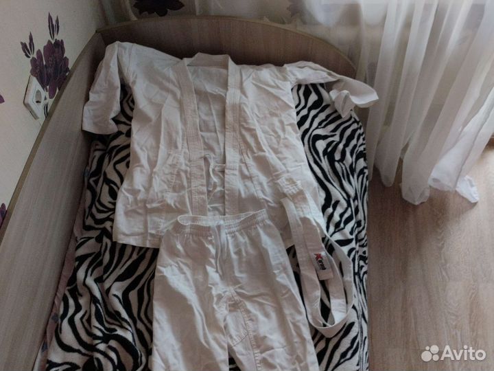 Кимоно на каратэ + пояс(белый)