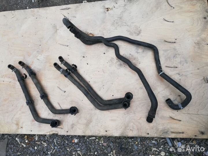 Патрубок охлаждения Range Rover Vogue 4 L405