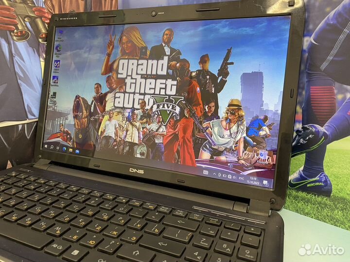 Игровой Ноутбук 2 видеокарты/i3/6gb/SSD