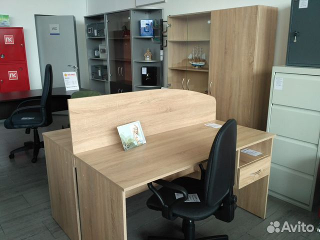 Компьютерный стол, тумба, шкаф