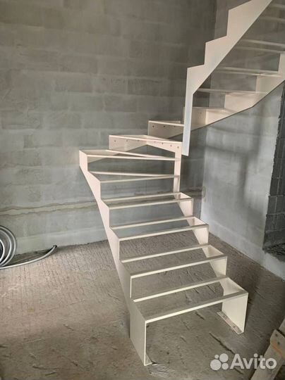 Лестница в дом под ключ