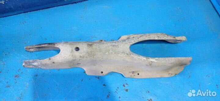 Рычаг задний поперечный Mercedes-Benz W220 седан