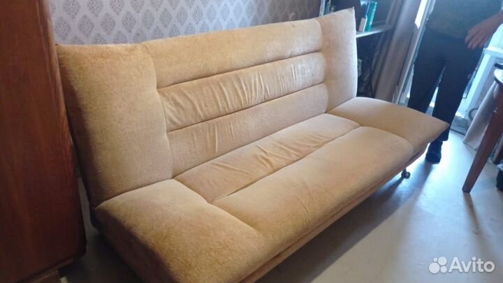 Диван книжка