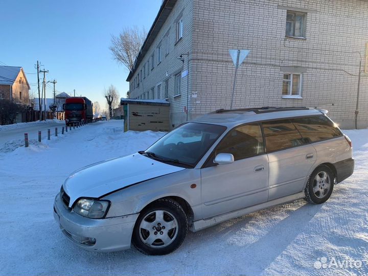 Subaru Legacy 2.0 AT, 2001, 230 300 км