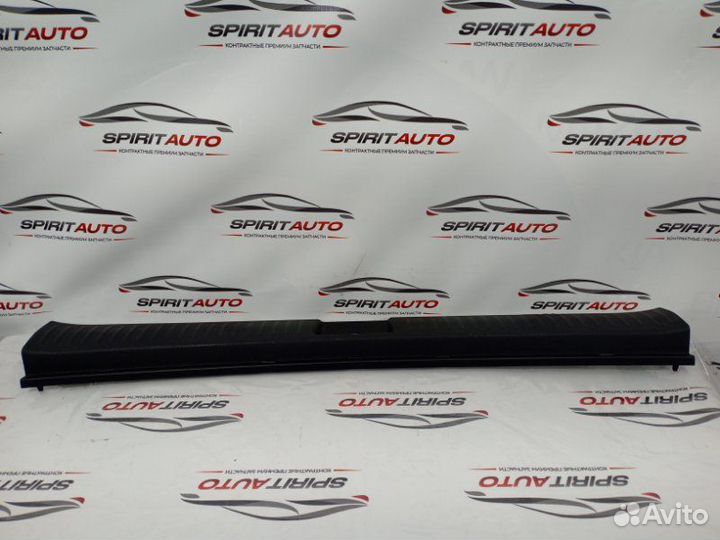 Накладка замка багажника Kia Sorento Prime 3 D4HB