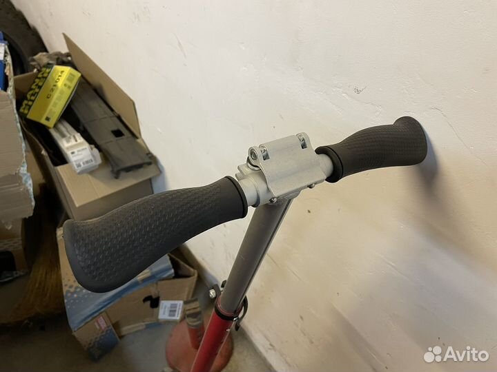 Самокат Ferrari