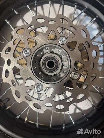 Продам колесо на кросс