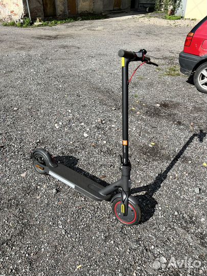 Электросамокат Xiaomi Mi Electric Scooter Pro 2