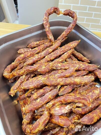 Домашние колбасы, снеки, деликатесы