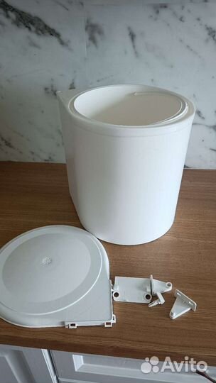 Мусорное ведро на дверцу