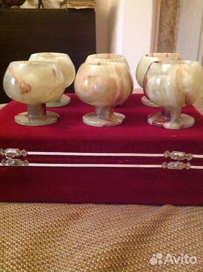 Рюмки из оникса в подарочной упаковке