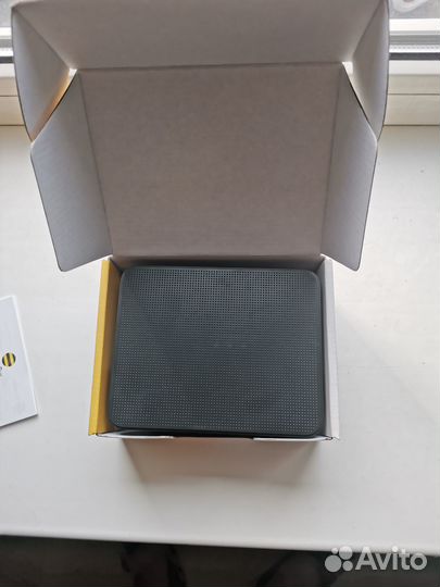 Wifi роутер Smart Box one Beeline продам