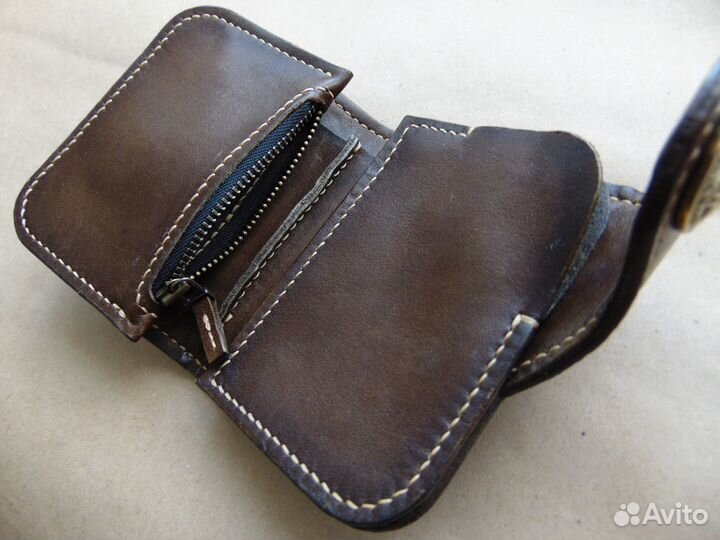 Кошелек из натуральной кожи ручной работы