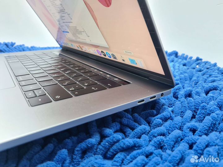 Apple MacBook Pro 15 2016 i7 16/256 Radeon 460 4Gb