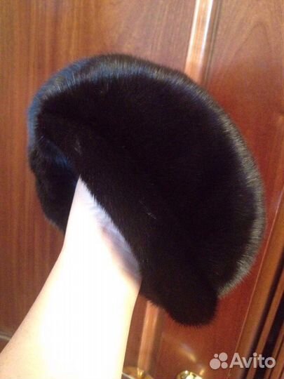 Меховая женская кепи