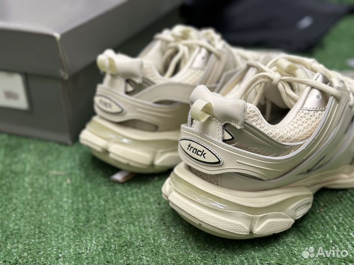 Balenciaga track beige люкс