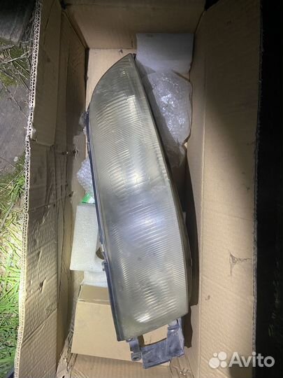 Фары на toyota mark 2 90