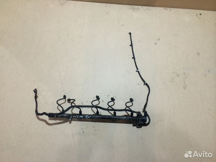 Топливная рейка Mercedes W203 2.7 TDI