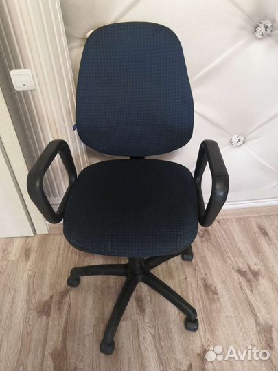 Компьютерное кресло