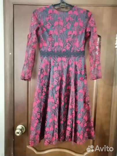 Платье вечернее