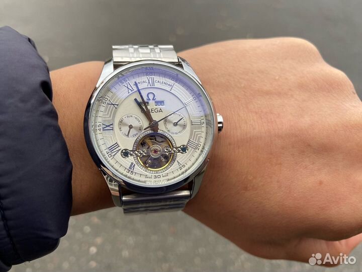 Механические часы Omega