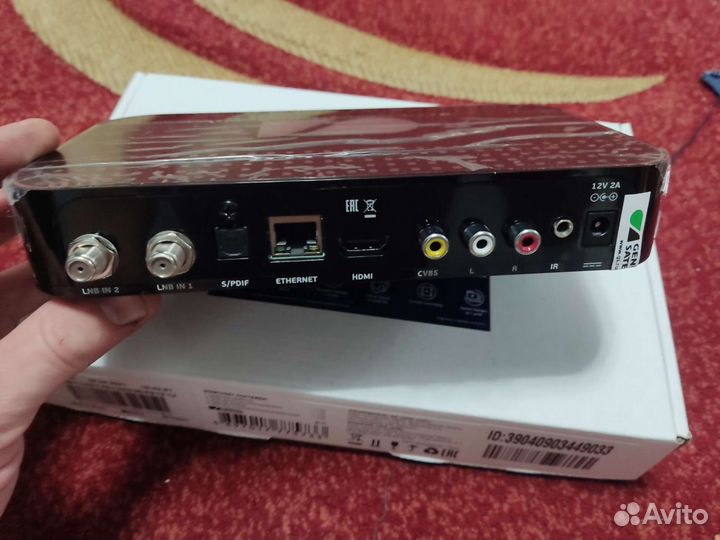 Цифровой двухтюнерный спутниковый приёмник (GS B52