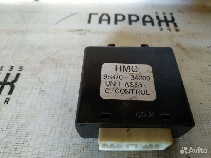 Блок управления климат-контролем Hyundai Sonata 3