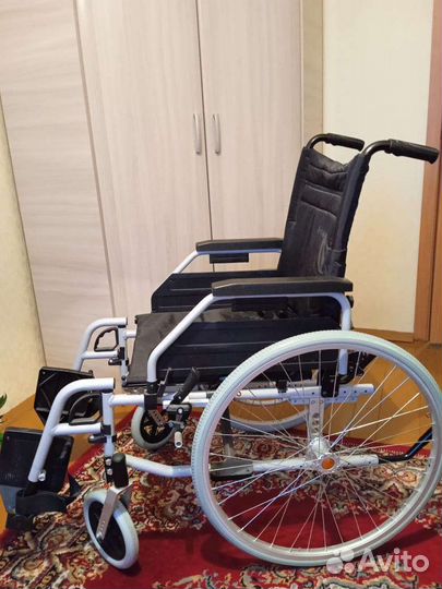 Коляска инвалидная